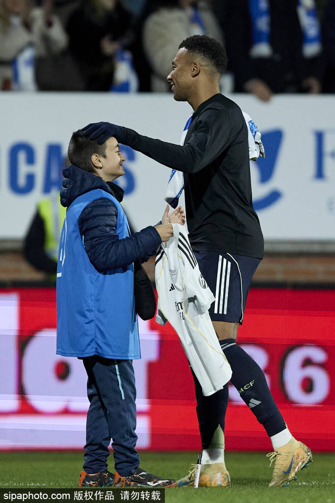 西甲第20轮精彩对决：皇马迎战莱万特，巴萨挑战皇家社会